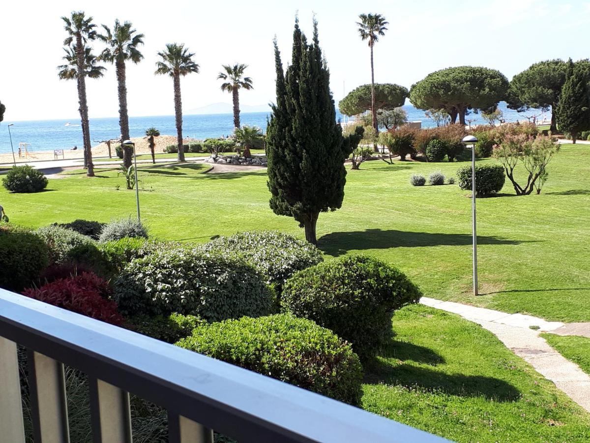 La Londe Les Maures Apartment ภายนอก รูปภาพ